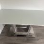 Extendable dining table Image 2