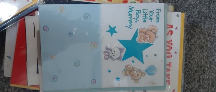 Selection of cards after business closure new 1 euro each