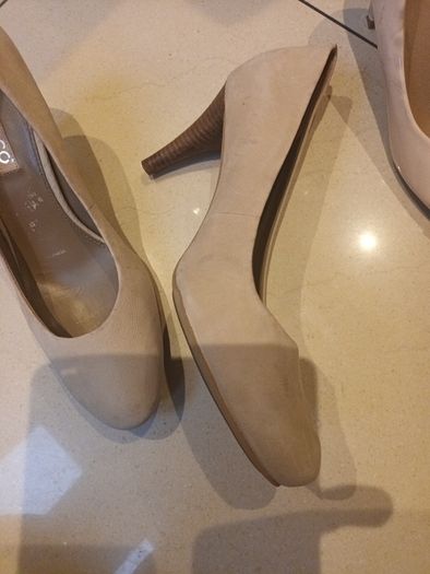 Ecco Suede Shoes.  S.40- 7. B.N.W.T
