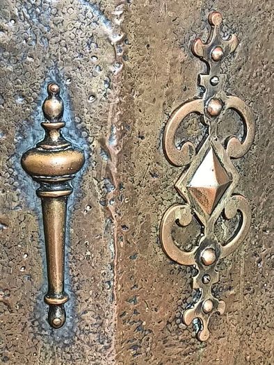 Antique Arts & Crafts Club Fender (c. 1900) adjustable fireplace seats