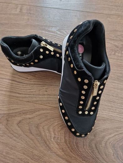 DKNY trainers