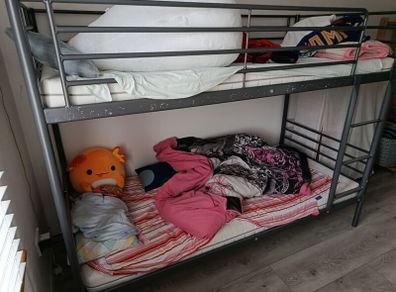 bunk bed