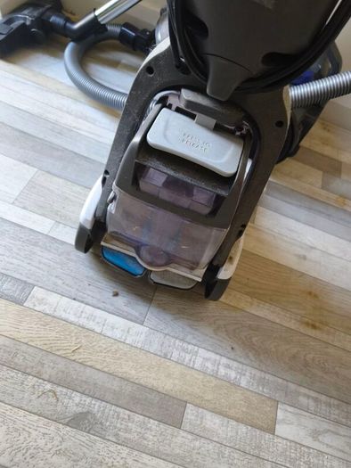 Carpet Cleaner