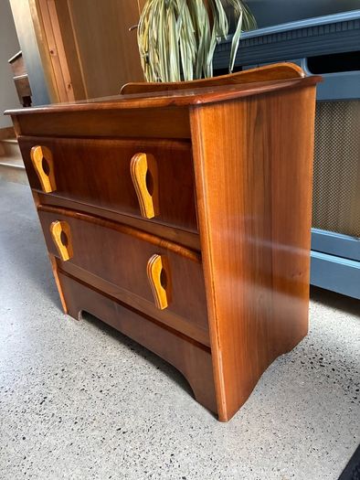 1930's Art Deco Walnut Chest of Drawers