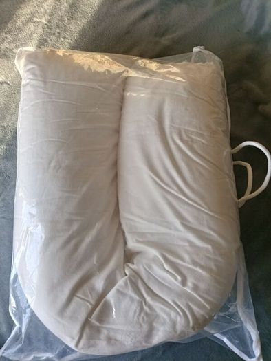 Breastfeeding pillows