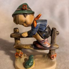 Vintage Goebel Figurine