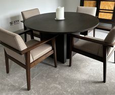 table and 4 chairs