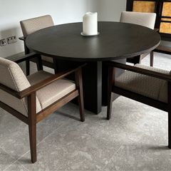 table and 4 chairs