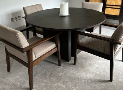 table and 4 chairs