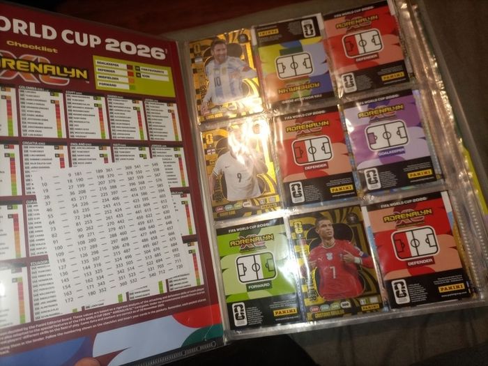 Panini World Cup 2026 binder almost full + extra cards