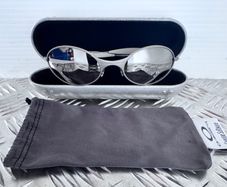 Authentic Vintage Oakley T-Wire Titanium Sunglass