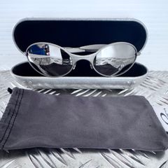 Authentic Vintage Oakley T-Wire Titanium Sunglass