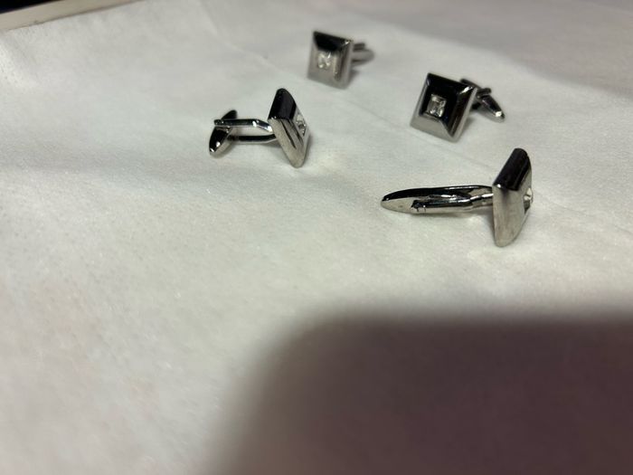 Cuff Links by two pairs
