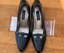 ladies shoes