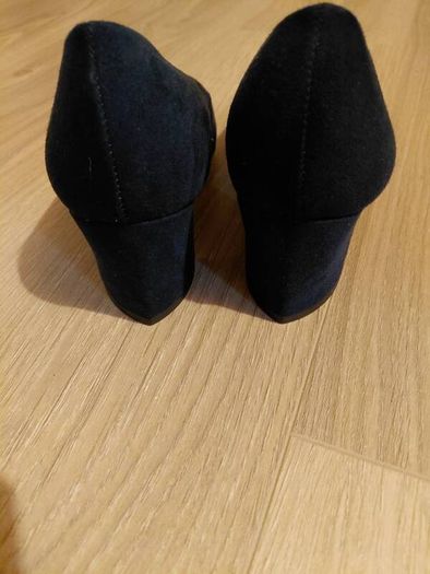 Marco Tozzi heels