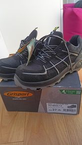 Safety shoes