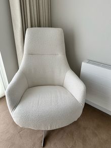 Kare Design - Nimi Boucle Swivel Armchair