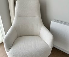 Kare Design - Nimi Boucle Swivel Armchair