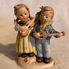 Vintage Hummel Figurine