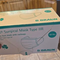 Medical face mask