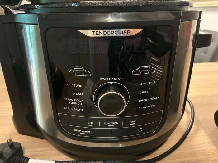 Ninja Foodi MAX Multi-Cooker OP500UK 7.5L Air Fryer & Pressure Cooker + Complete Accessories