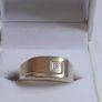 9k Gold ring with diamond Image 4