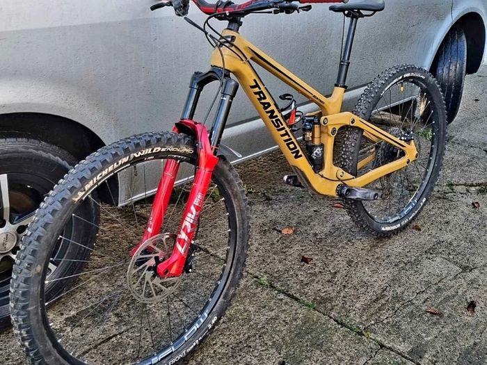 Transition Sentinel Carbon Mountain Bike