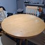 Table and chairs Image 2