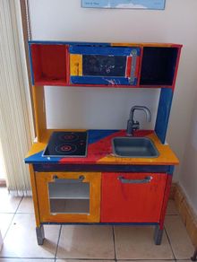 toy kitchen FREE