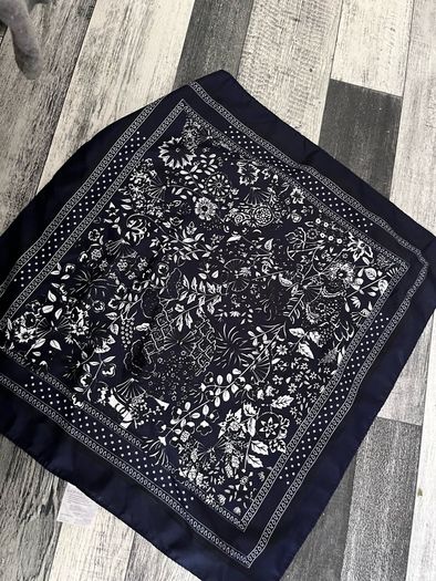 Ladies scarves