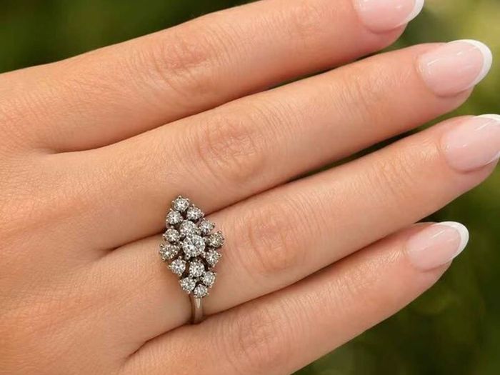 Diamond cluster ring