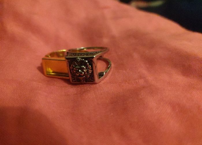 unisex secret ring