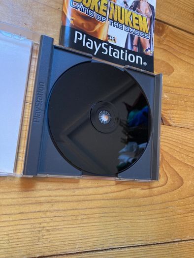 Duke Nukem Land of The Babes PS1