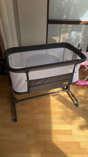 baby cot