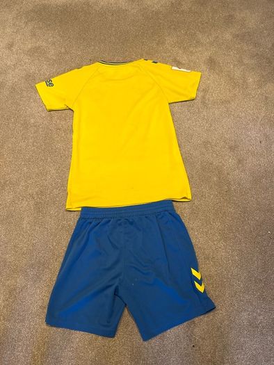 Las Palmas FOOTBALL KIT 2023/24 jersey and shorts