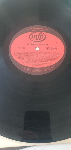 Vintage Vinyl LP Punk We Do'em our way Compilation