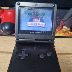 gameboy advance  in perfect working order no charger comes with it or games