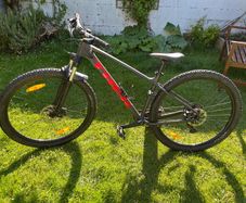 Trek Marlin 5 gen 3 mountain bike
