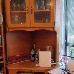 Corner display cabinet