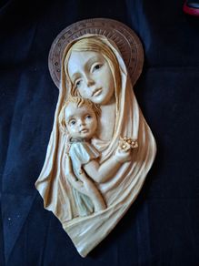 Rare Find Old Madonna and Child Signed Plaque Italian sculptor Alfredo Bertagna Postage Available or collection,