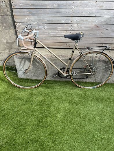 Vintage Raleigh medale ladies bike