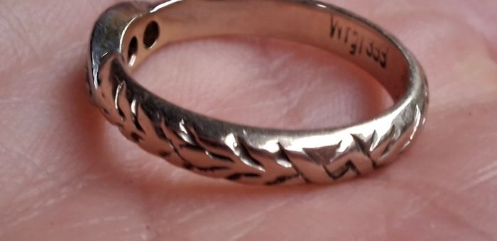 8ct Gold Diamond Boat Ring