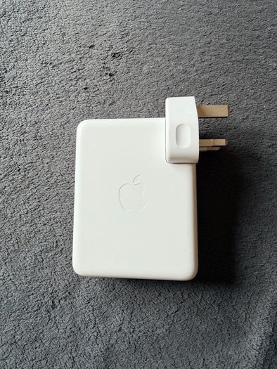 Apple 140W USB-C Power Adapter