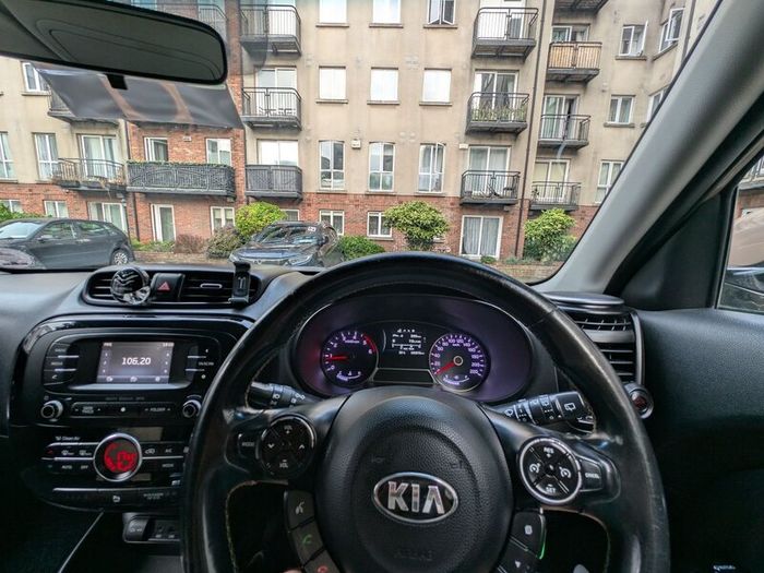 Kia Soul 2015, 1.6 diesel (6 speed)