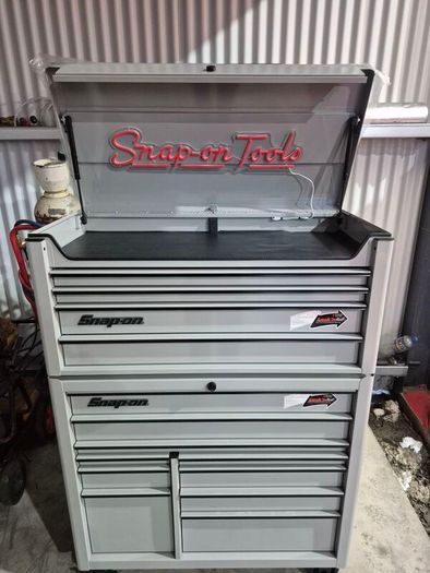 snap on toolbox  40"BRAND NEW