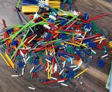 K'nex set. Box not included