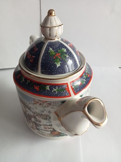 Sadler Christmas Pot