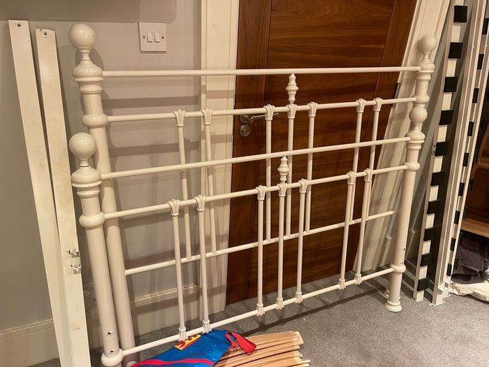Really Sturdy White Metal 4Ft 6 Double Bed Frame - Can Deliver