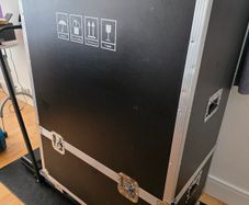 --- Heavy-duty Transport Case For Sale ---