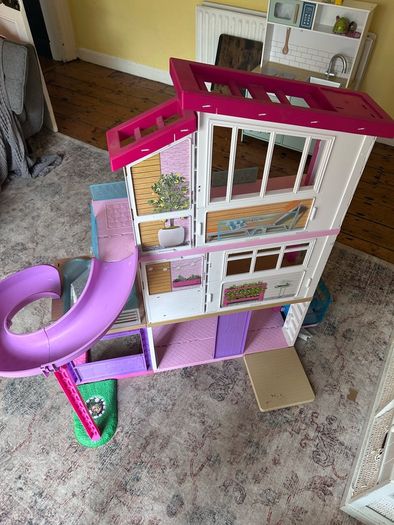barbie dream house